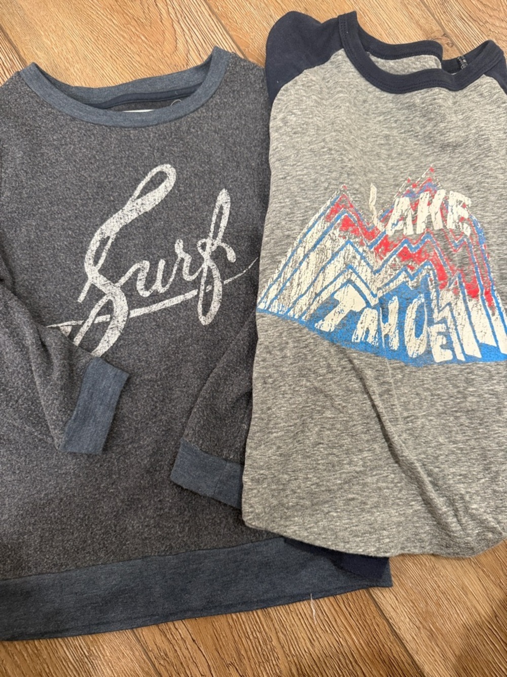 Sol Angeles Kids Long Sleeve Graphic Tops in Grey and Navy 0095